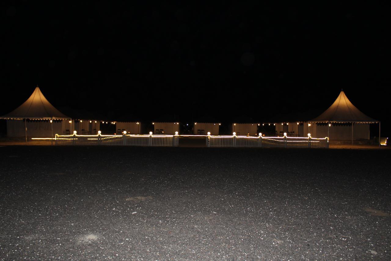 Hotel Nova Patgar Tents Bhuj Exterior foto