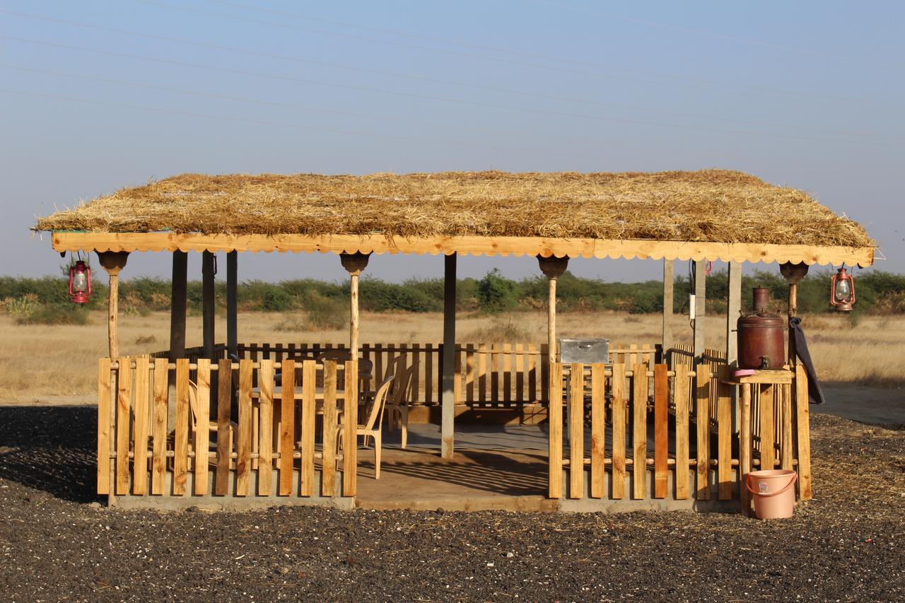 Hotel Nova Patgar Tents Bhuj Exterior foto
